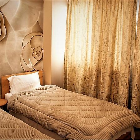 Jukebox Suite 2 Bedrooms - Big Balcony سالونيك المظهر الخارجي الصورة