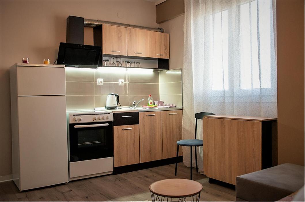 Jukebox Suite 2 Bedrooms - Big Balcony سالونيك المظهر الخارجي الصورة