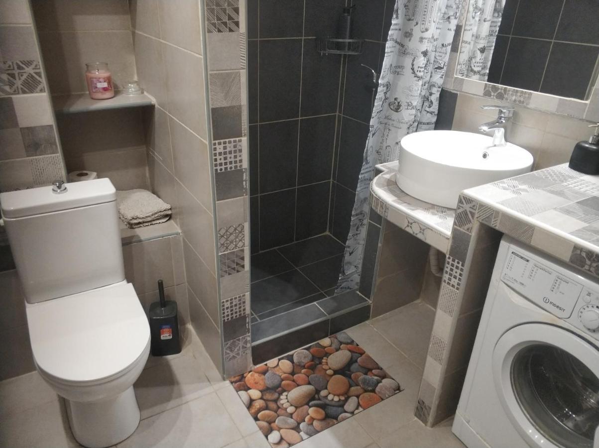 Jukebox Suite 2 Bedrooms - Big Balcony سالونيك المظهر الخارجي الصورة