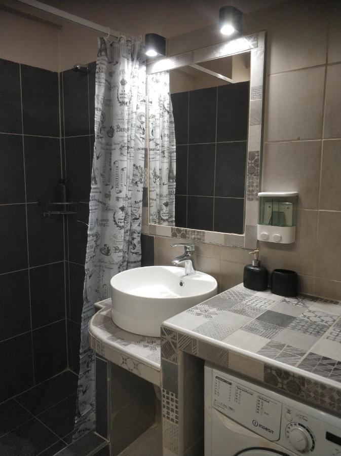 Jukebox Suite 2 Bedrooms - Big Balcony سالونيك المظهر الخارجي الصورة