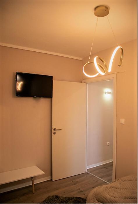 Jukebox Suite 2 Bedrooms - Big Balcony سالونيك المظهر الخارجي الصورة
