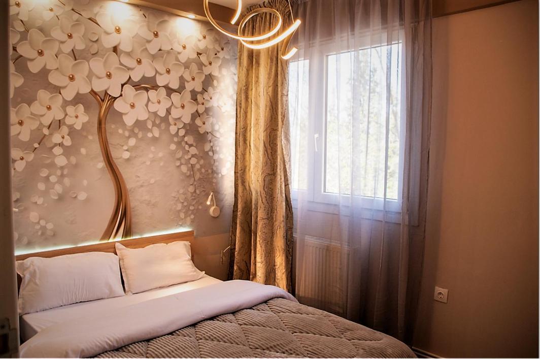 Jukebox Suite 2 Bedrooms - Big Balcony سالونيك المظهر الخارجي الصورة
