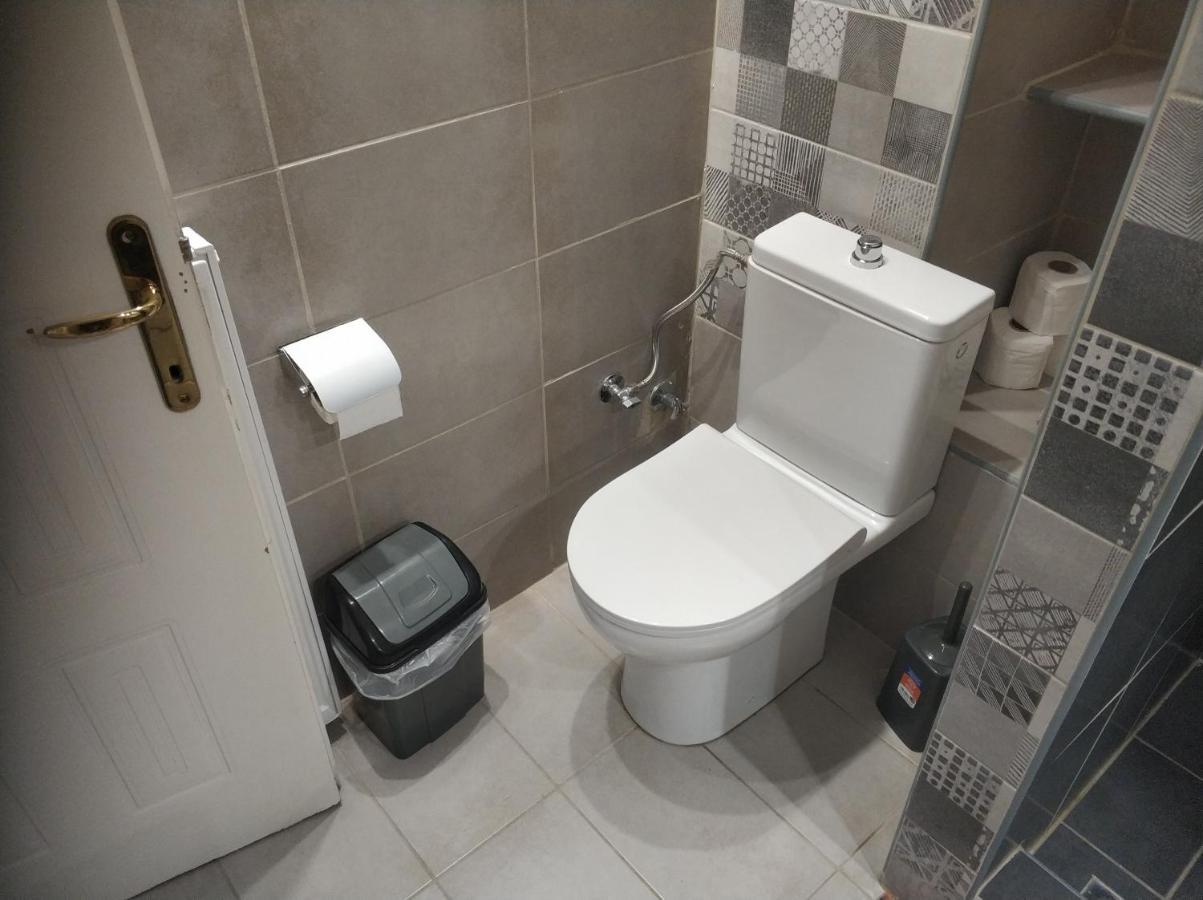 Jukebox Suite 2 Bedrooms - Big Balcony سالونيك المظهر الخارجي الصورة